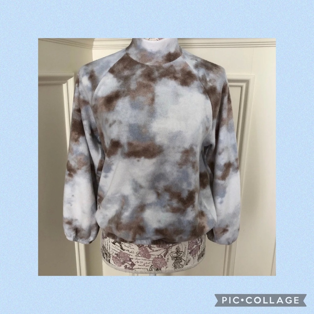 NWT LUSH lightweight fuzzy knit top